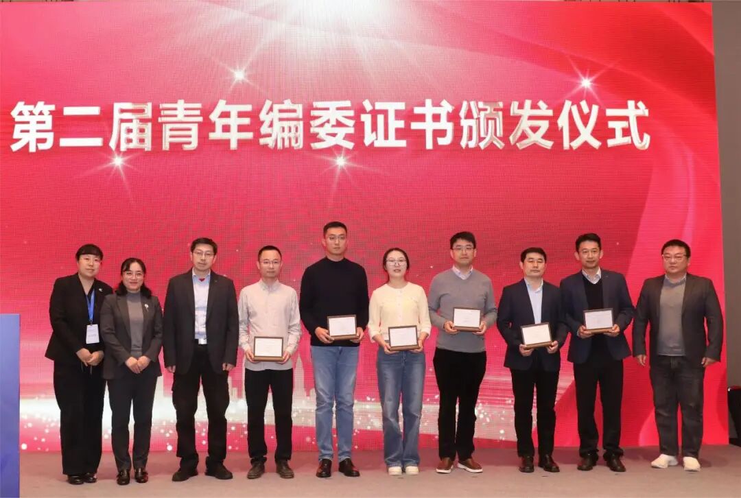 1761276052593241.jpg 0ebd6cf8bfb32397969c9b0f7bbc2bcd.jpg